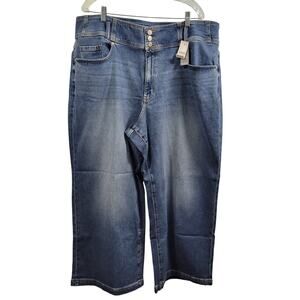 Lane Bryant Women's Wide Leg Short High Rise Jeans Size 22S NWT 9425-1203